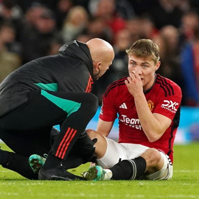 1699789961012020514.jpg 开云体育平台-林良锋:滕哈赫放弃贾府风,接下来请把欧冠也弃掉