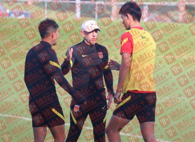 开云体育-U24亚运队踩场训练临时取消 快速复习演练内容