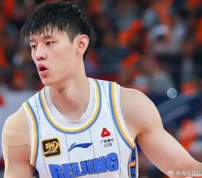 开云体育平台-北京队迎1坏消息！2米06锋线悍将旧伤复发，许利民遇到麻烦了|曾凡博|上海队|北京首钢|赵睿|宁波队_新浪体育_新浪新闻