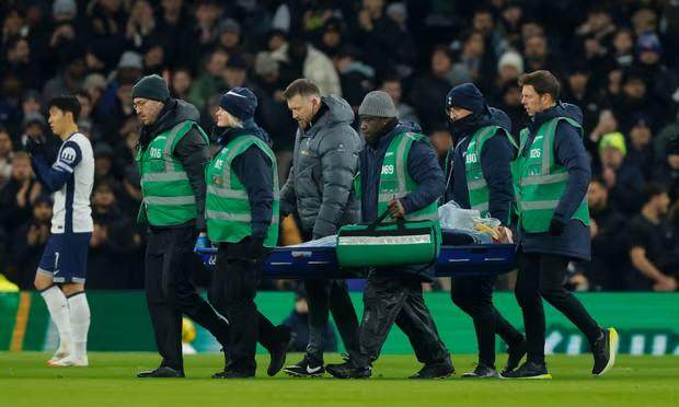 林良锋：平曼联输热刺 利物浦新年真要还债了？